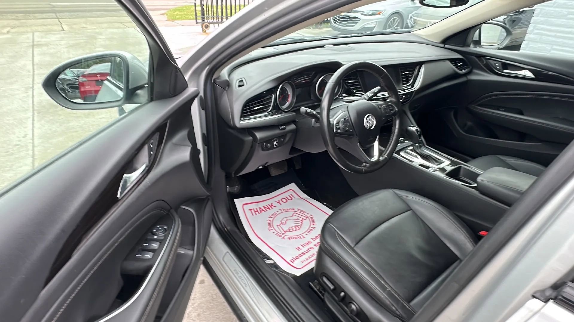 Used 2018 Buick Regal Essence image 9