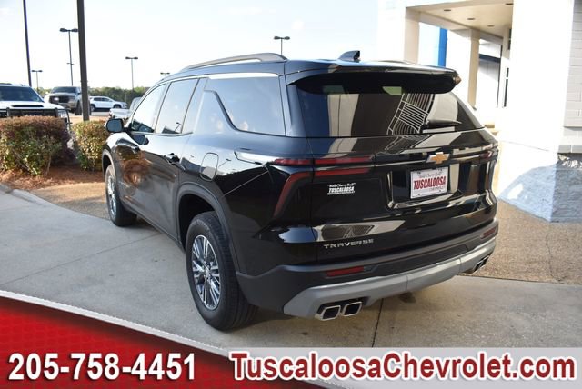 Used 2025 Chevrolet Traverse LT w/ Driver Confidence Package image 7