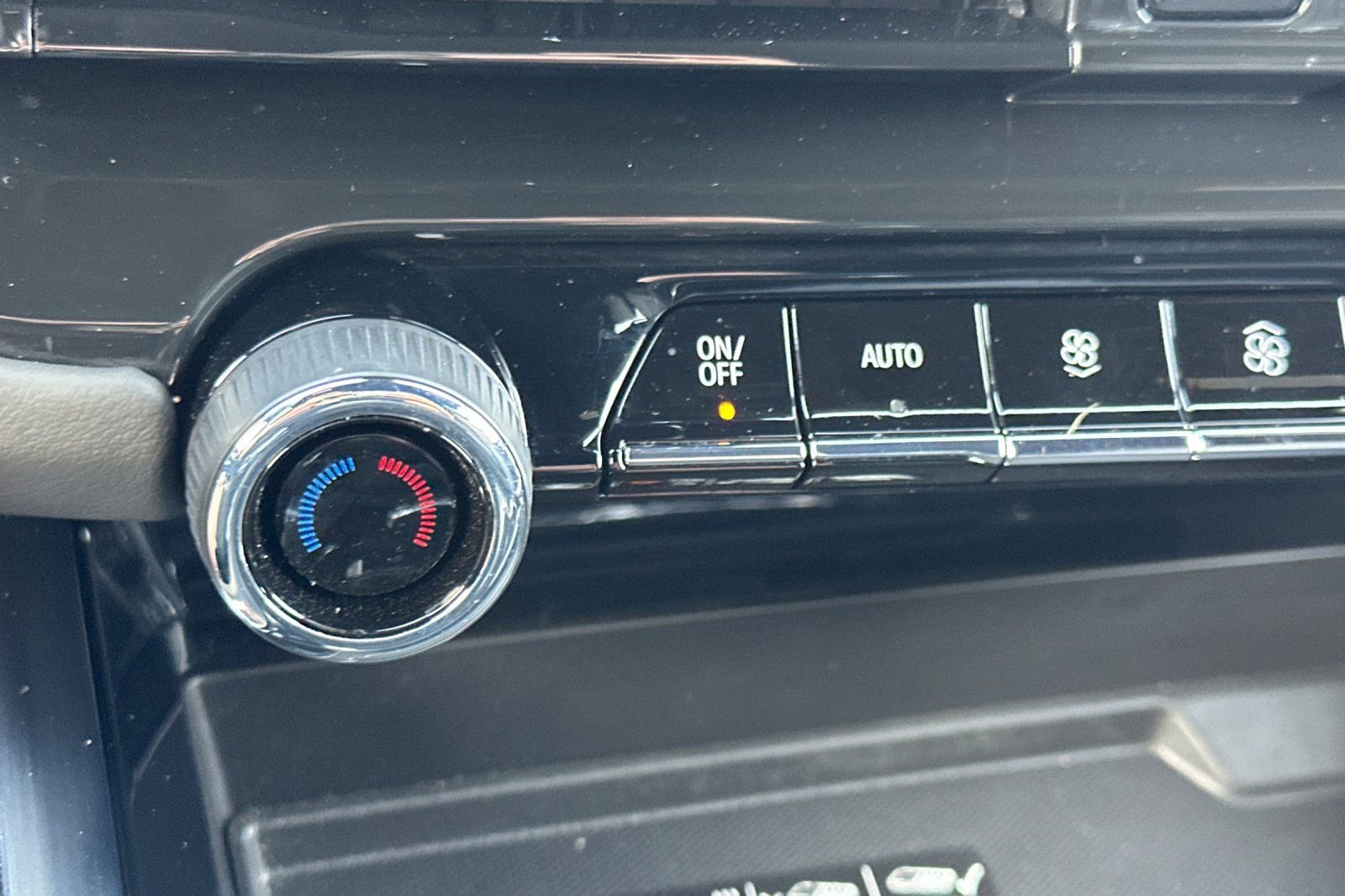 Certified 2025 Chevrolet Tahoe High Country image 29