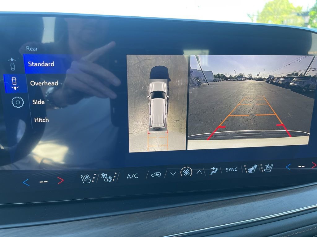 New 2026 Chevrolet Tahoe High Country AWD/4WD image 27