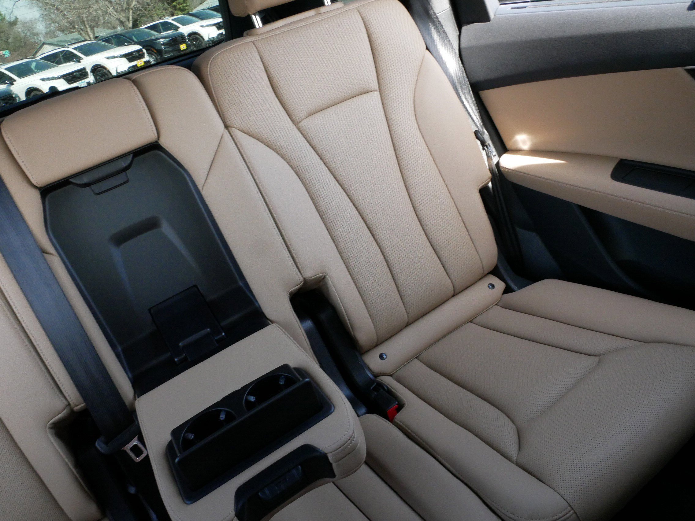 Used 2022 Audi Q7 Premium Plus image 14