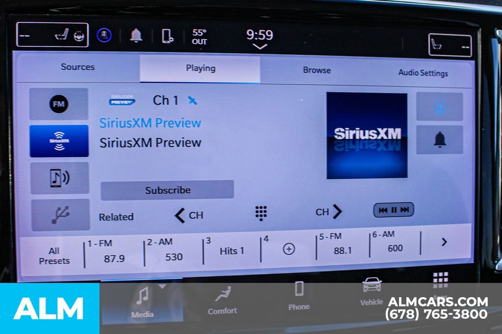 Used 2023 Chrysler Pacifica Touring-L image 38