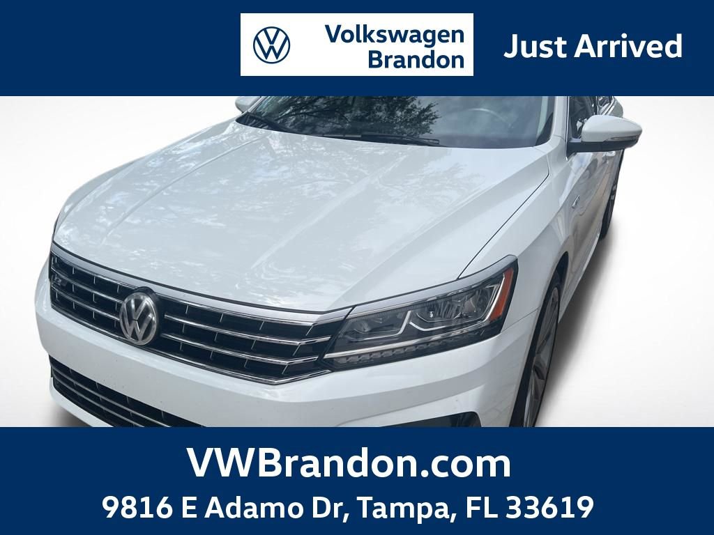 Used 2017 Volkswagen Passat 1.8T R-Line FWD image 1