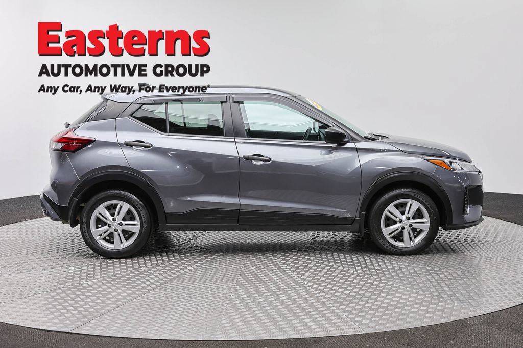 Used 2024 Nissan Kicks S FWD image 4