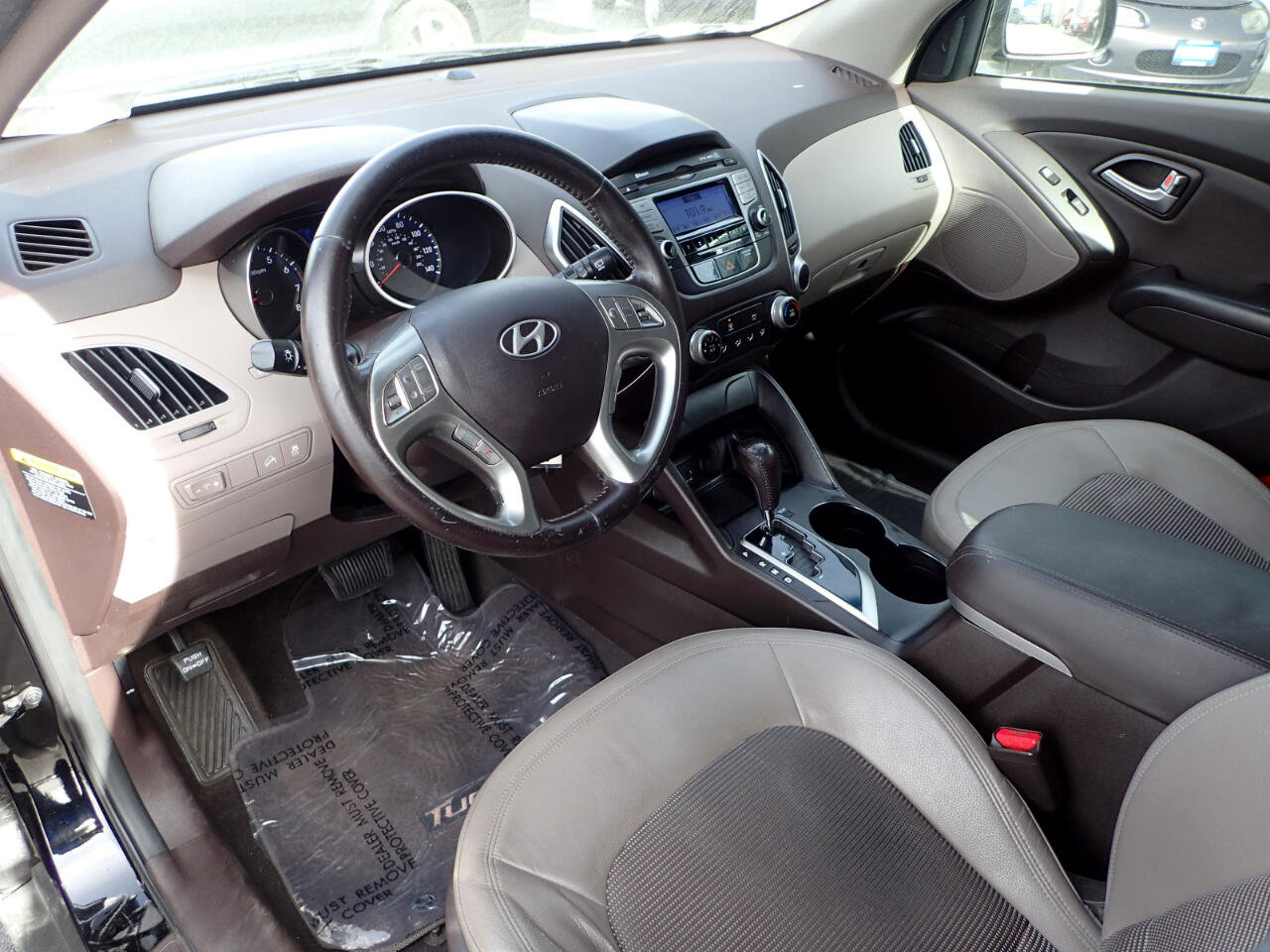 Used 2012 Hyundai Tucson GLS FWD image 9