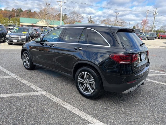 Used 2021 Mercedes-Benz GLC 300 4MATIC image 4