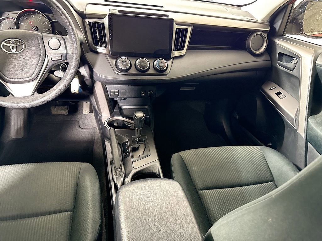 Used 2016 Toyota RAV4 LE image 21