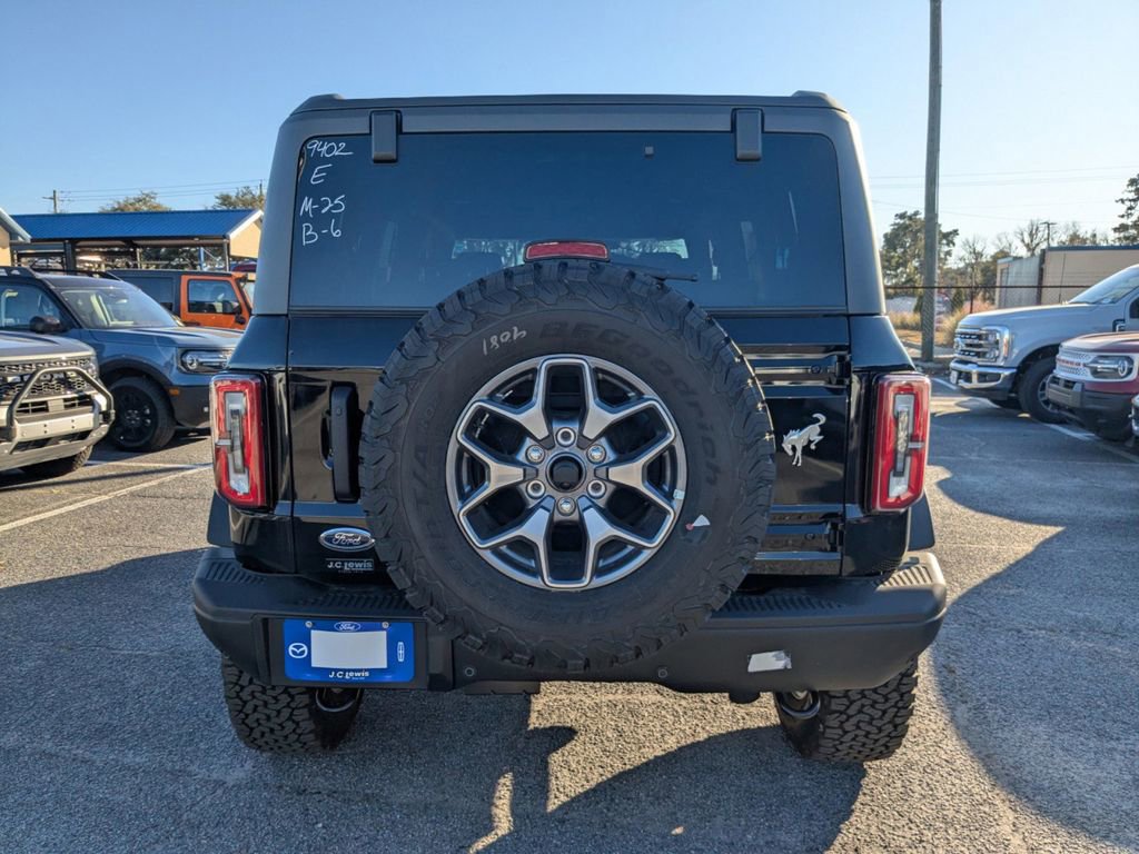 New 2025 Ford Bronco Badlands image 5