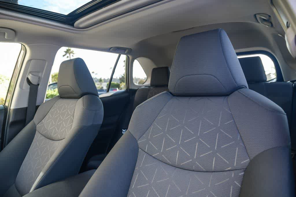 Used 2023 Toyota RAV4 XLE w/ Convenience Package FWD image 17