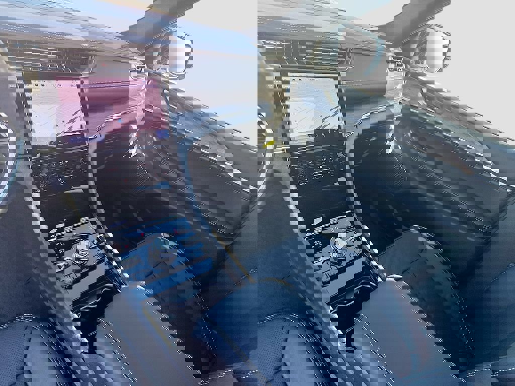 New 2025 Jeep Grand Cherokee Overland w/ Trailer Tow Package image 26