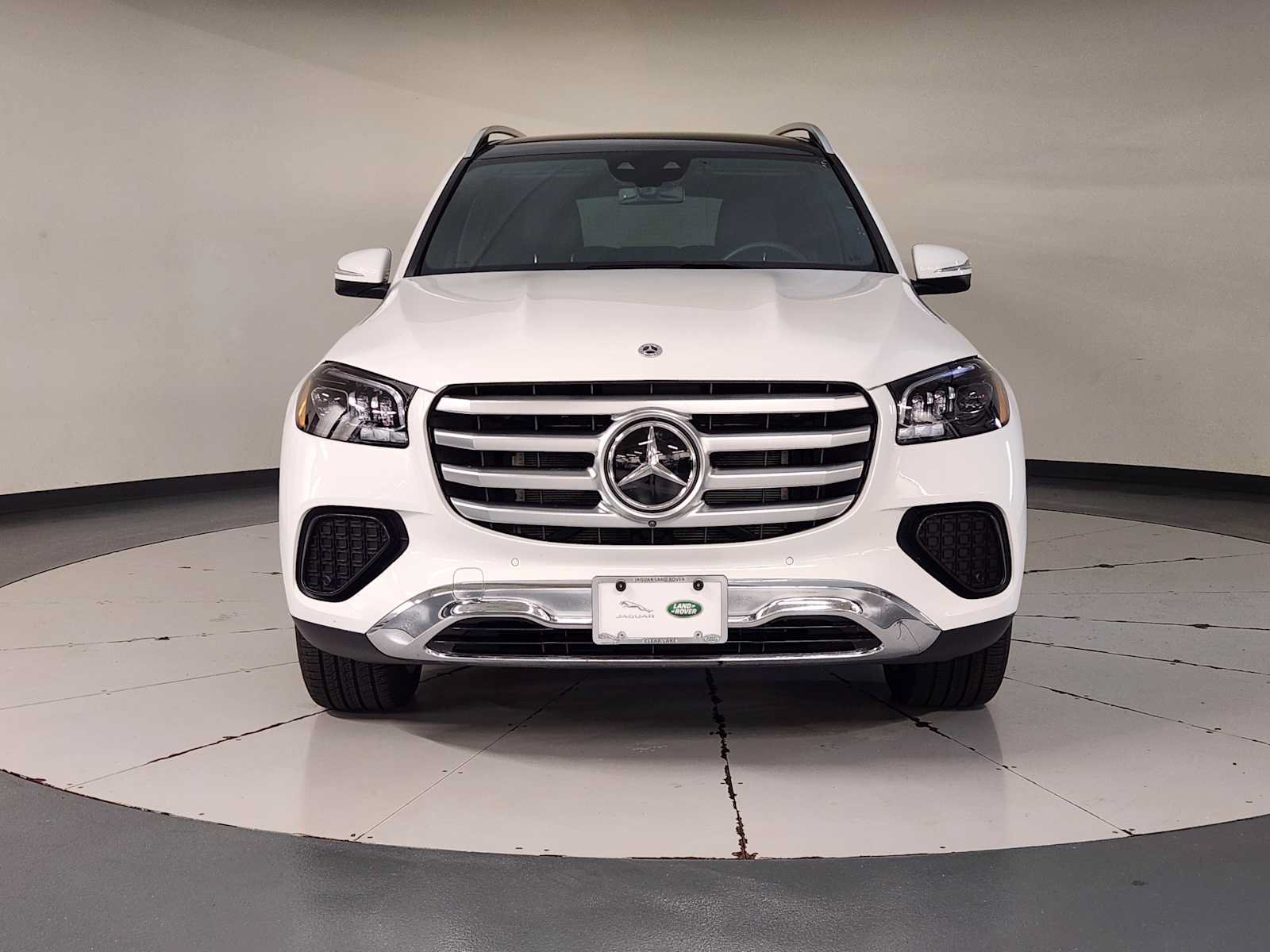 Used 2026 Mercedes-Benz GLS 450 4MATIC image 9