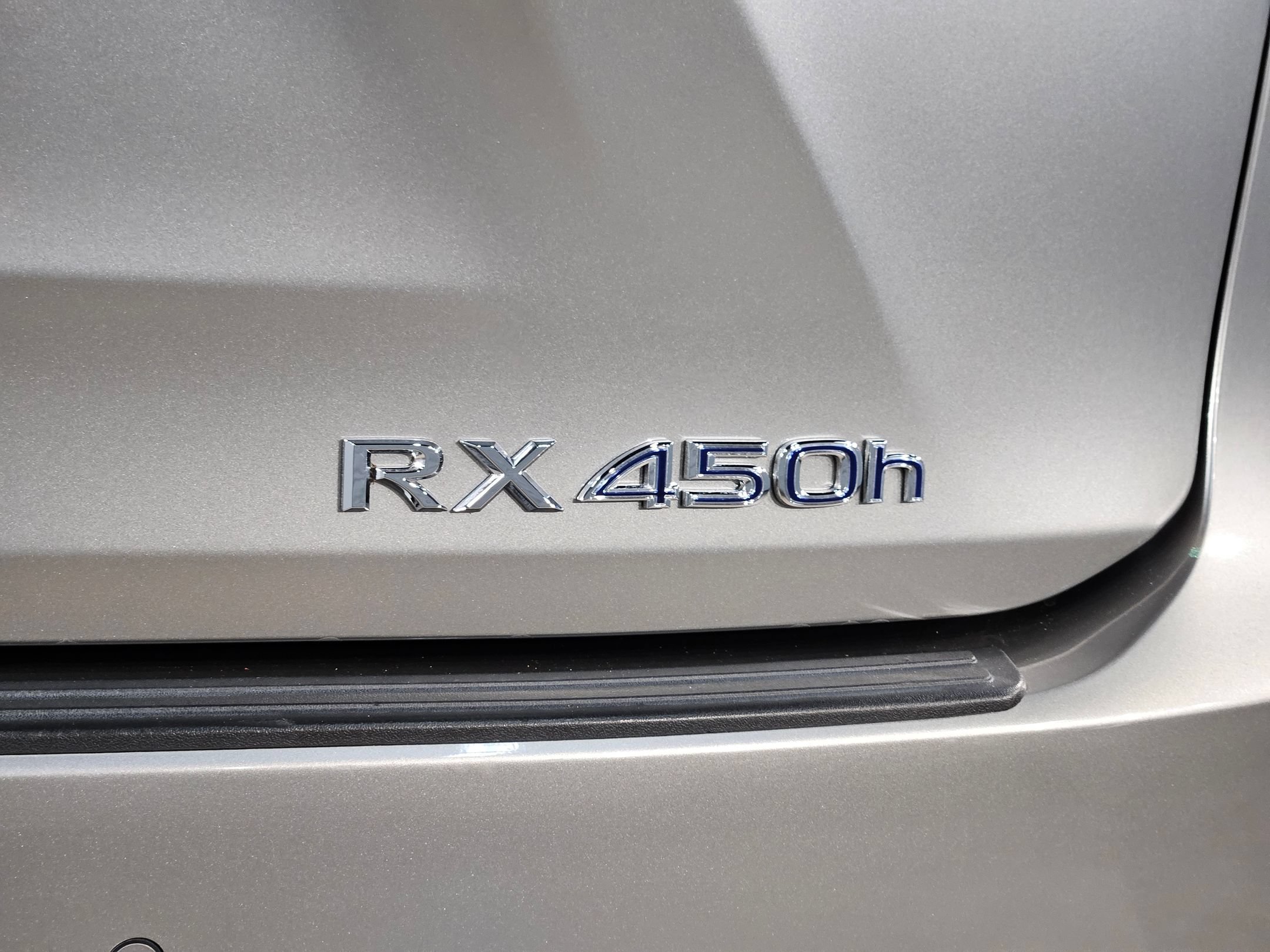 Used 2022 Lexus RX 450h AWD w/ Premium Package image 38