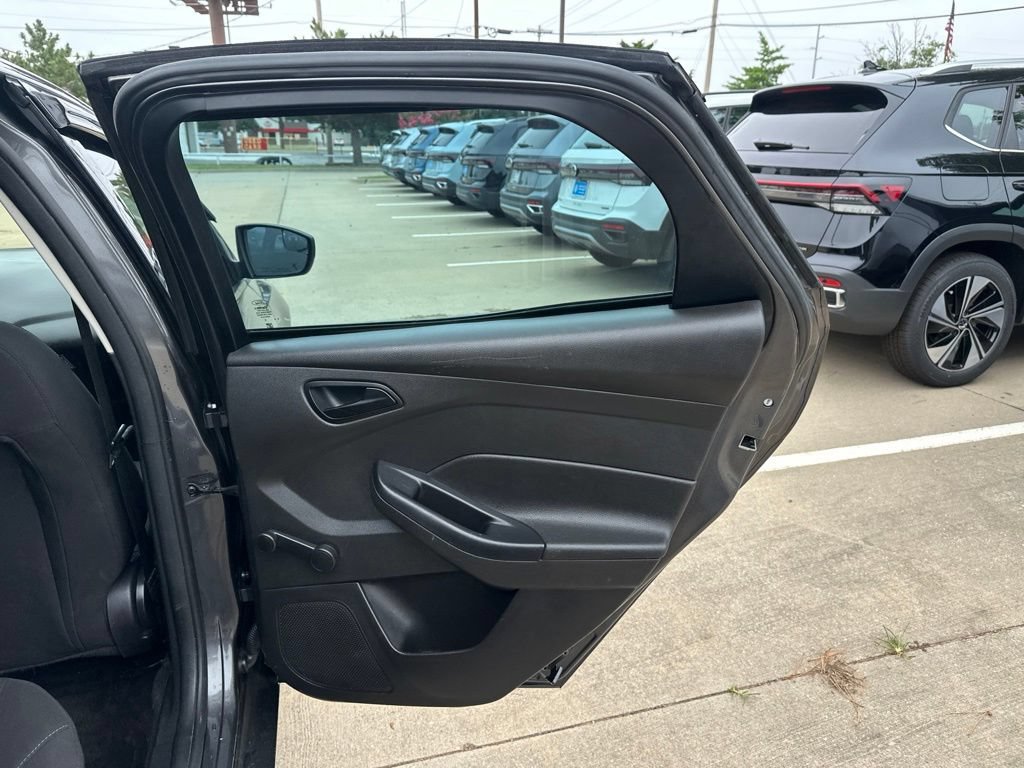 Used 2016 Ford Focus S FWD image 16