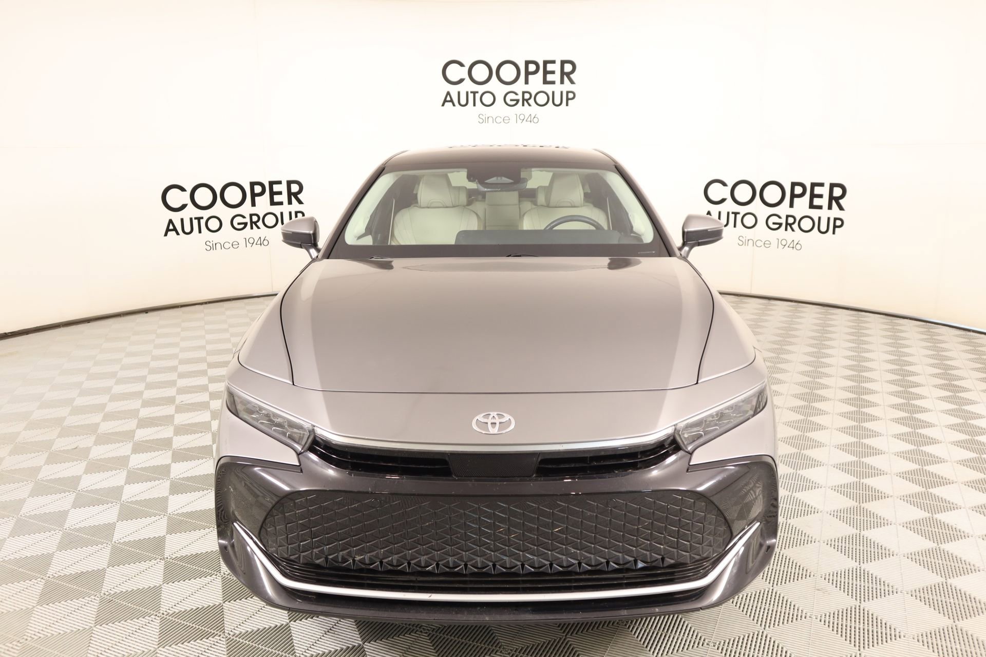 Used 2024 Toyota Crown Limited image 9