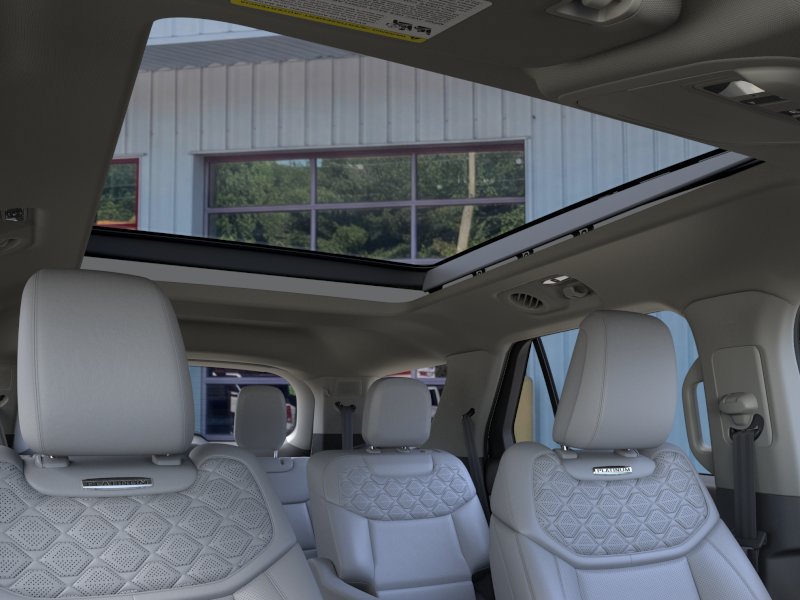 Used 2026 Ford Explorer Platinum AWD/4WD image 22
