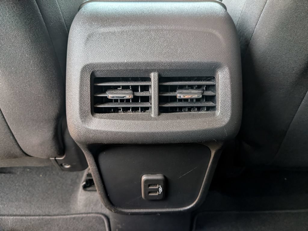 Used 2022 Chevrolet Equinox LT FWD image 35