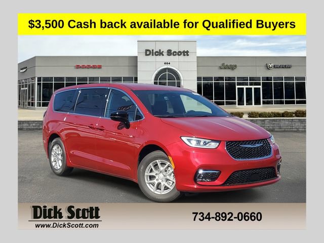 New 2026 Chrysler Pacifica Select