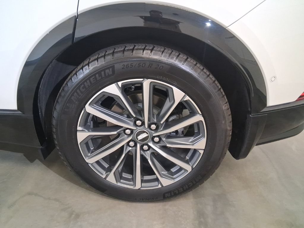 Certified 2024 Cadillac Lyriq Sport AWD/4WD image 18