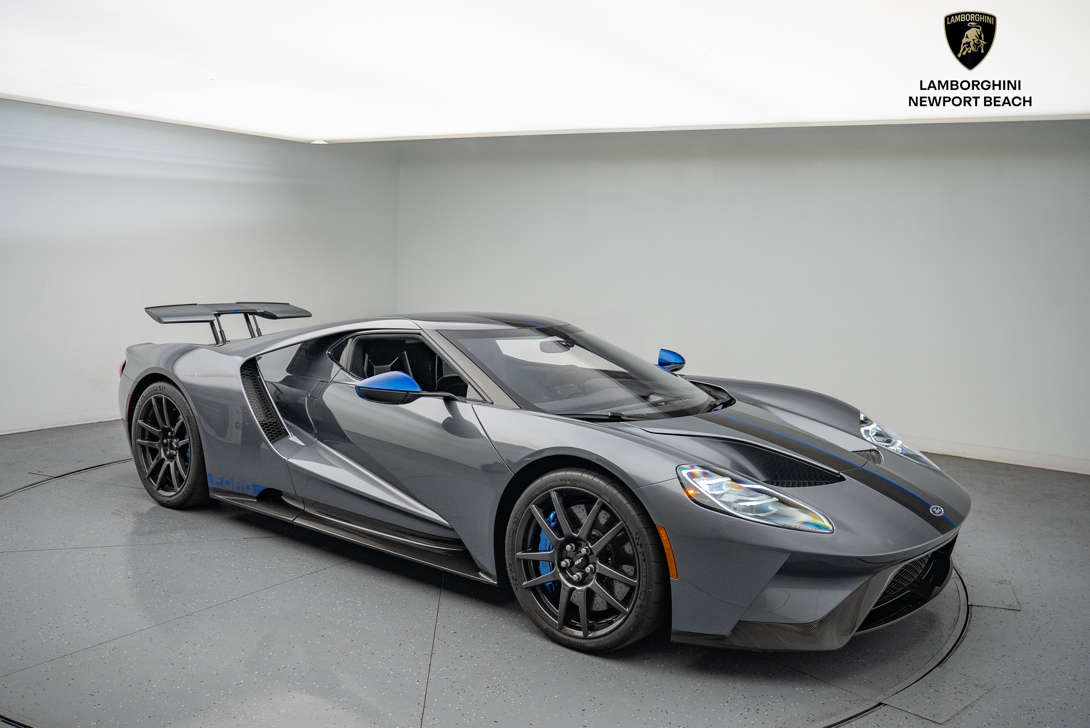 Used 2019 Ford GT Carbon Series