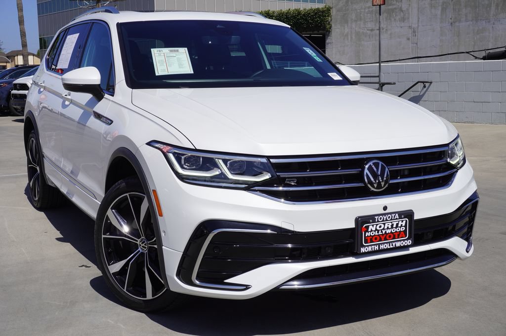 Used 2022 Volkswagen Tiguan SEL R-Line AWD/4WD image 2