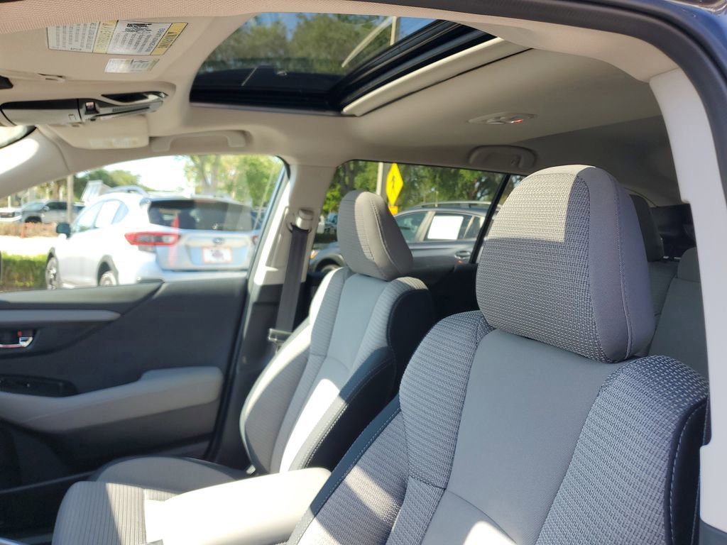 Used 2025 Subaru Outback Premium AWD/4WD image 8