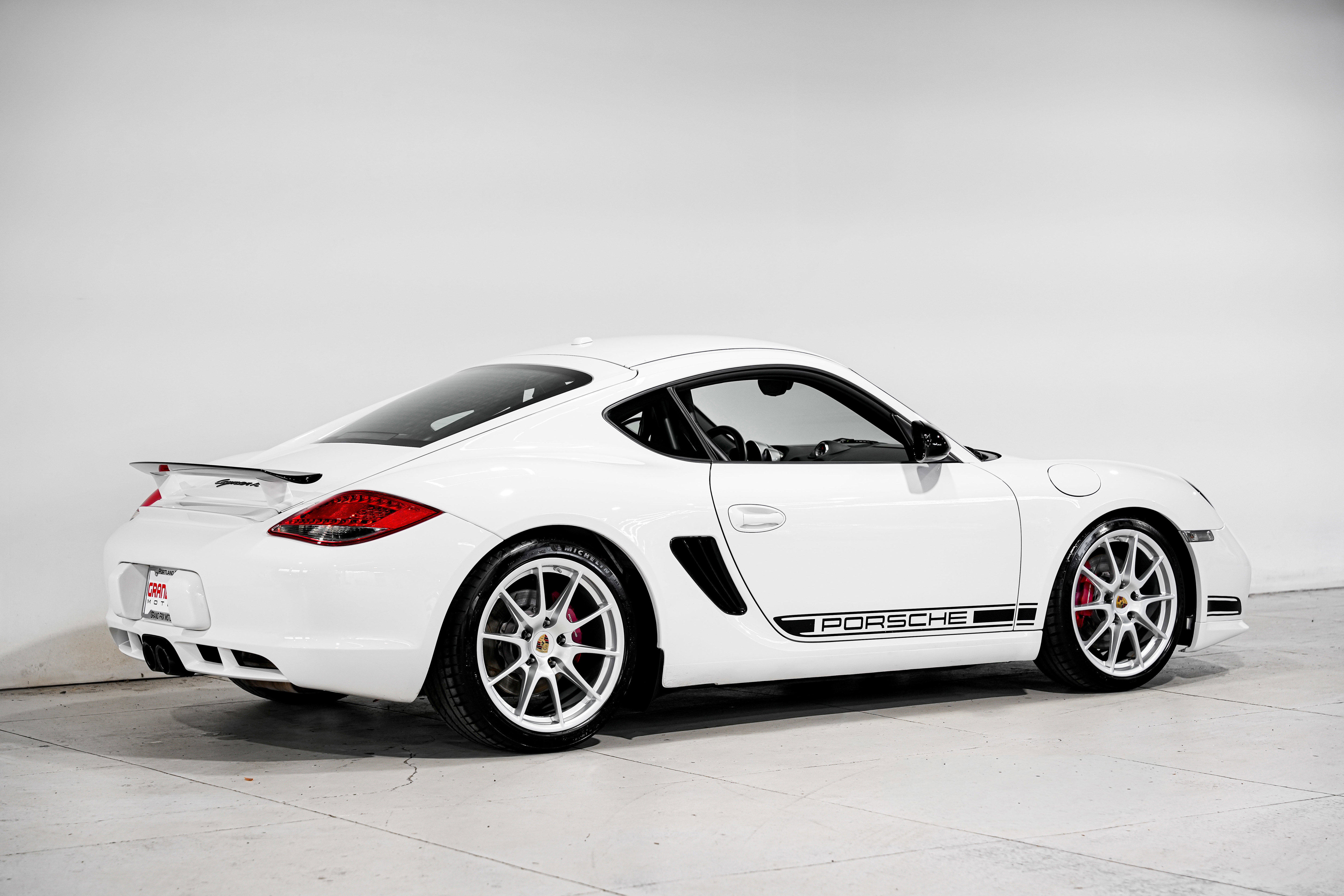 Used 2012 Porsche Cayman R image 4