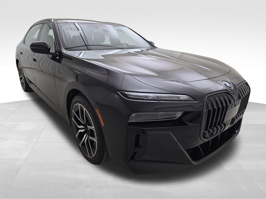 New 2026 BMW i7 xDrive60 w/ Executive Package AWD/4WD image 2
