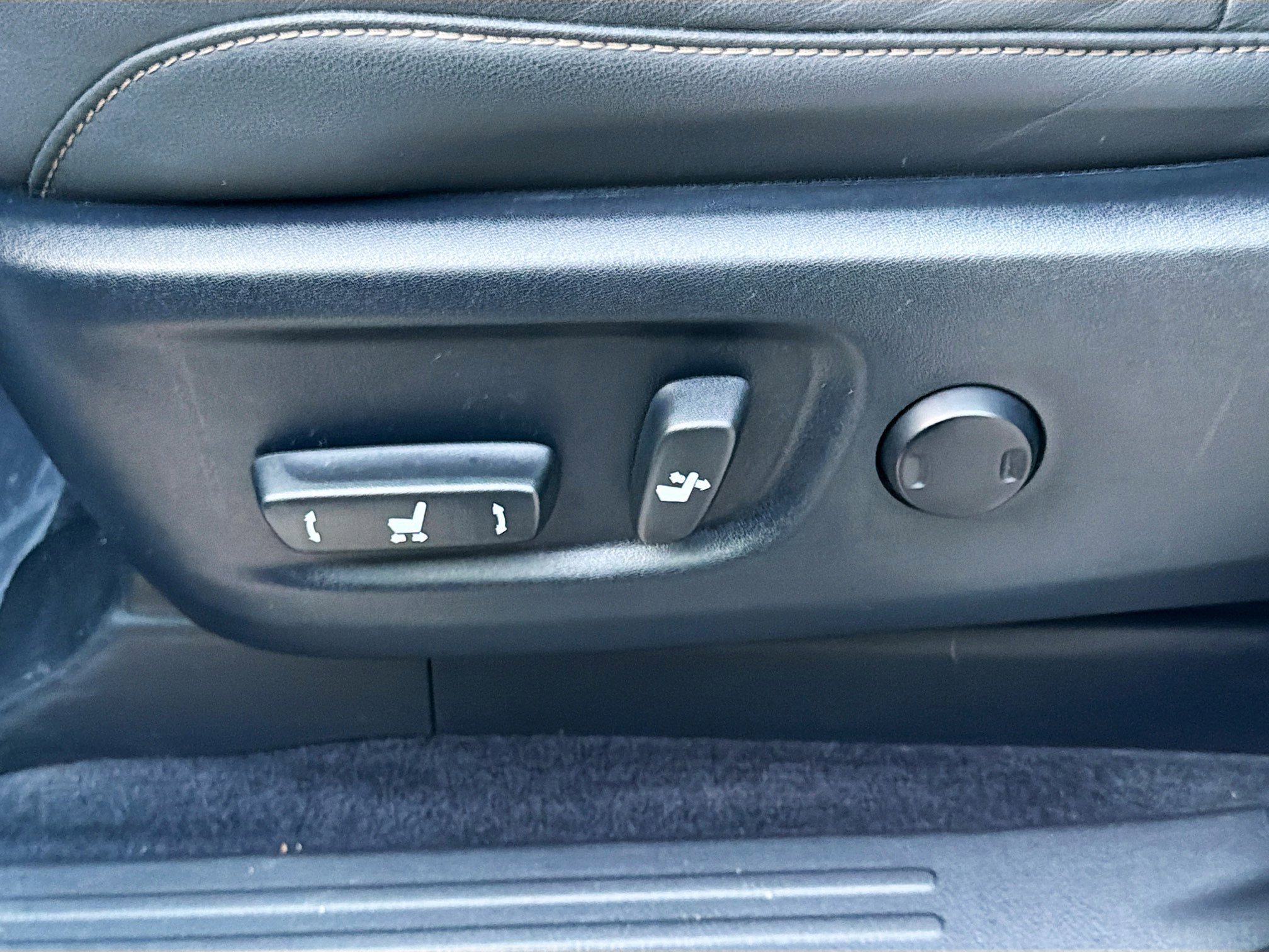 Used 2017 Lexus GX 460 image 23