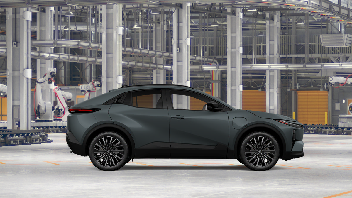 New 2027 Toyota C-HR AWD/4WD image 12