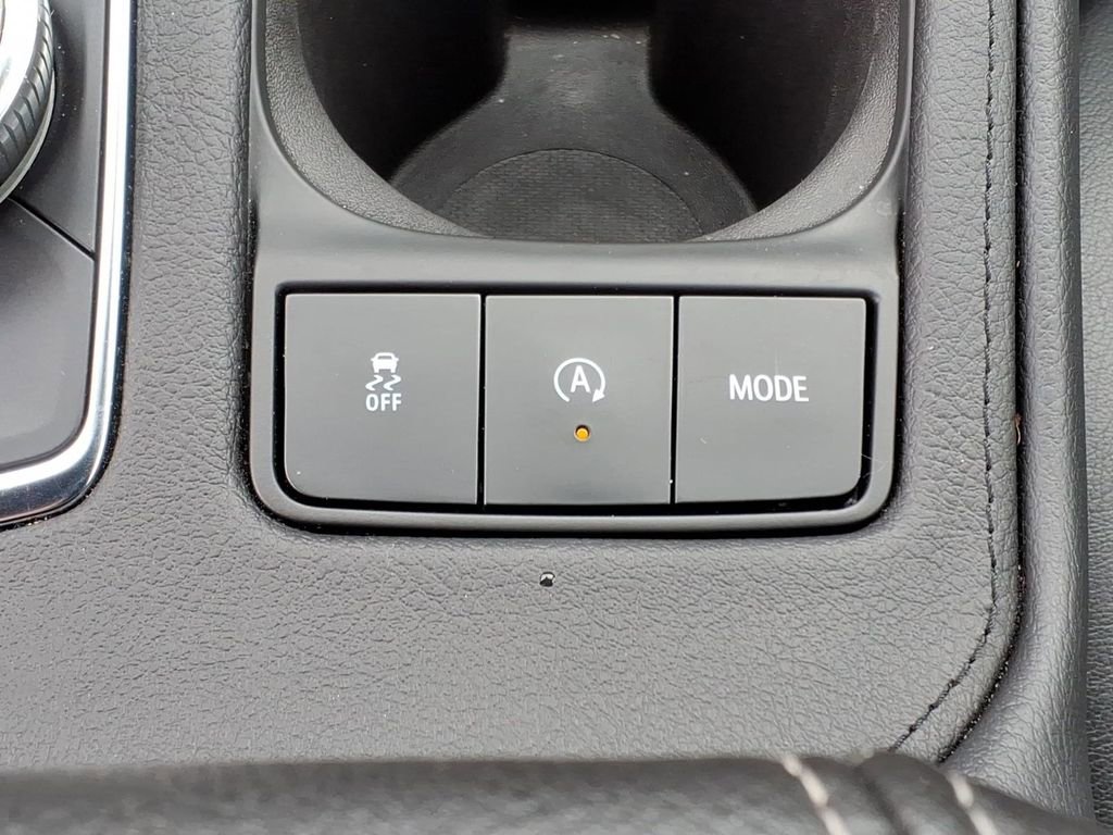 Used 2022 Cadillac XT4 Premium Luxury w/ Enhanced Visibility Package FWD image 16