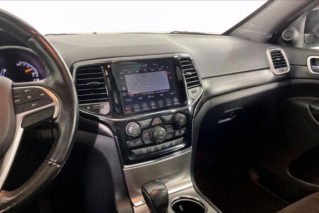 Used 2020 Jeep Grand Cherokee Altitude RWD image 8
