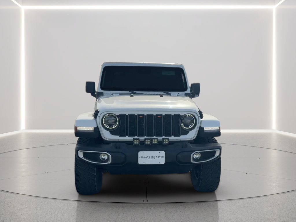 Used 2024 Jeep Gladiator Sport AWD/4WD image 2