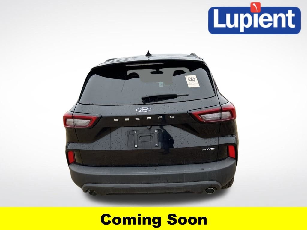 Used 2025 Ford Escape ST-Line image 3