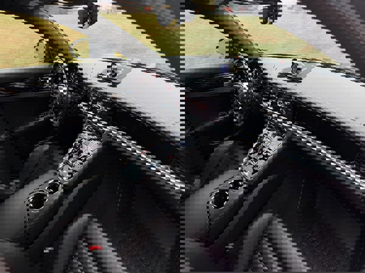 Used 2018 Porsche Panamera 4 image 22