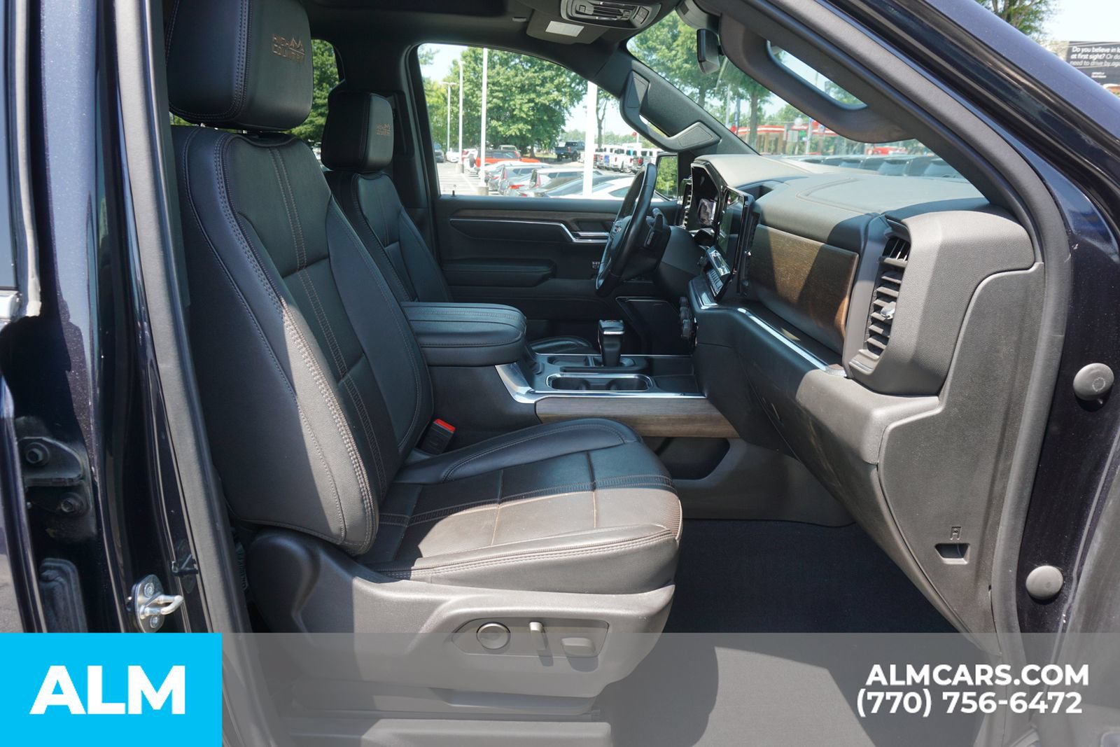 Used 2023 Chevrolet Silverado 1500 High Country w/ High Country Premium Package AWD/4WD image 23