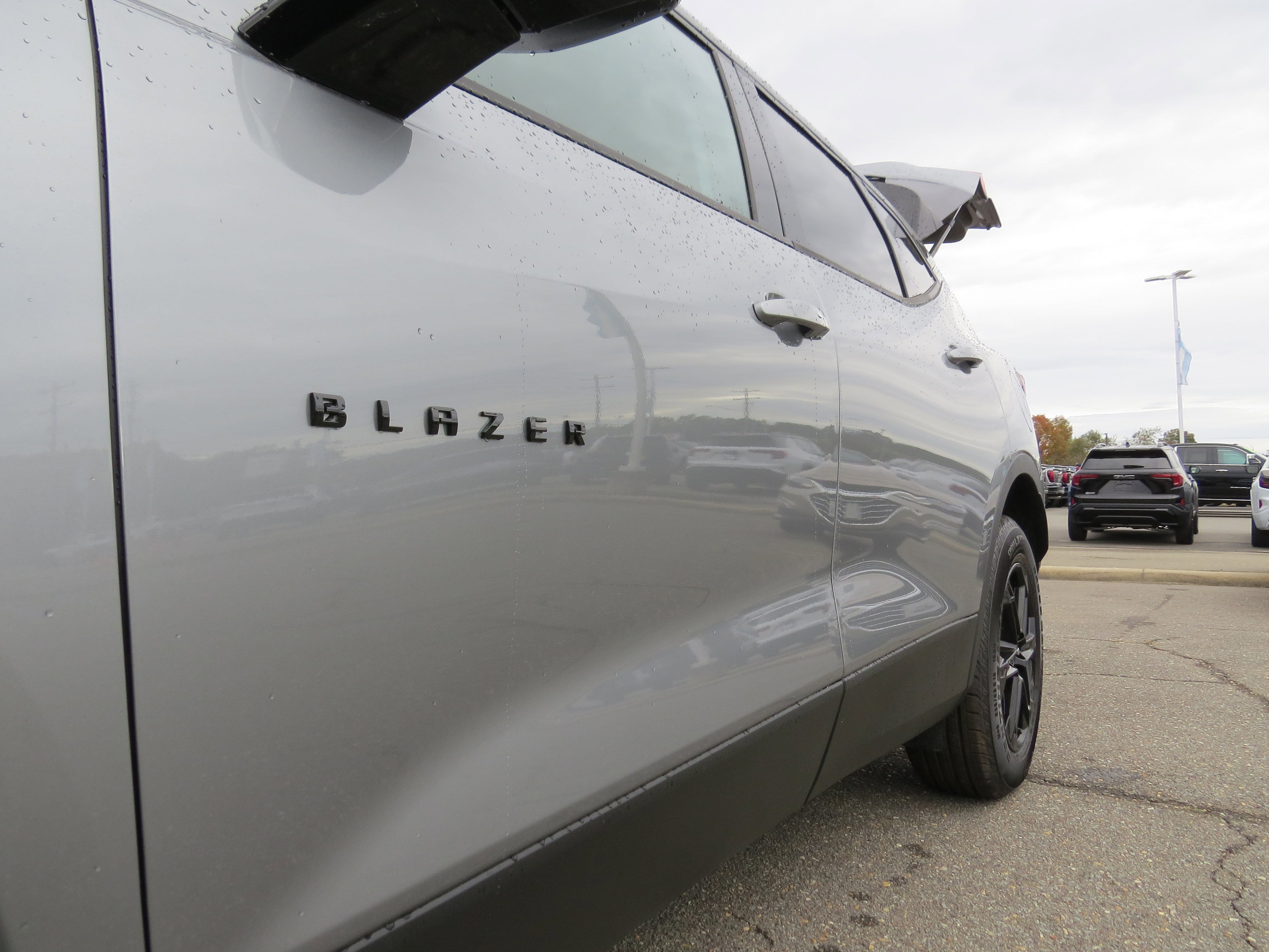 New 2025 Chevrolet Blazer LT w/ Midnight/Sport Edition image 14