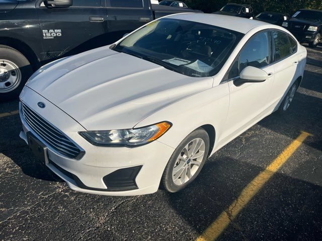 Used 2020 Ford Fusion SE FWD image 1