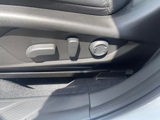 New 2026 Subaru Outback Limited AWD/4WD image 16