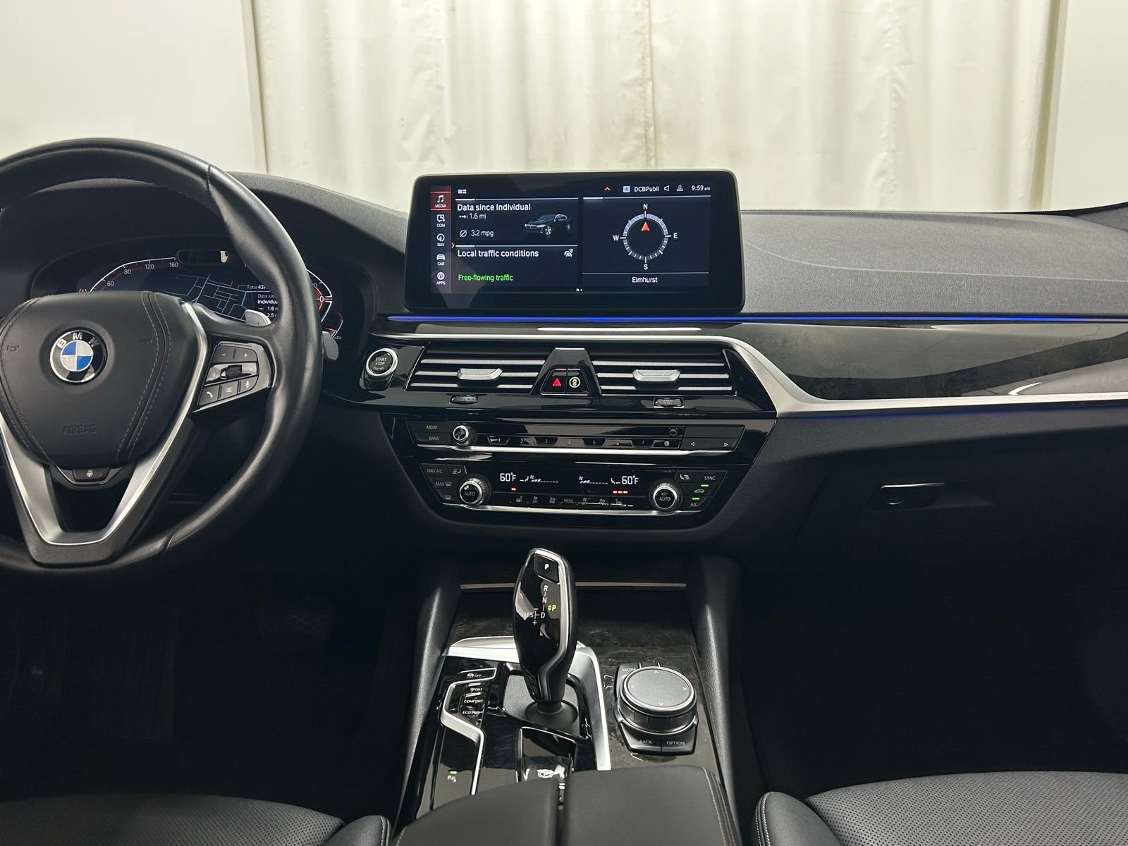 Used 2023 BMW 540i xDrive w/ Premium Package image 9