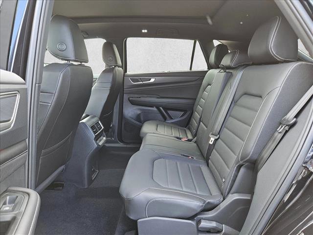 New 2026 Volkswagen Atlas Cross Sport SEL R-Line AWD/4WD image 14