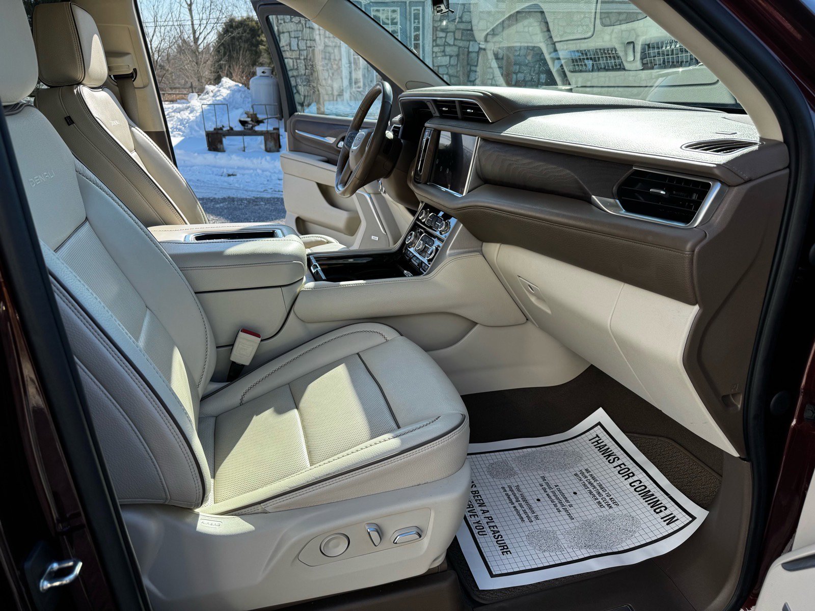 Used 2022 GMC Yukon XL Denali w/ Advanced Technology Package image 31