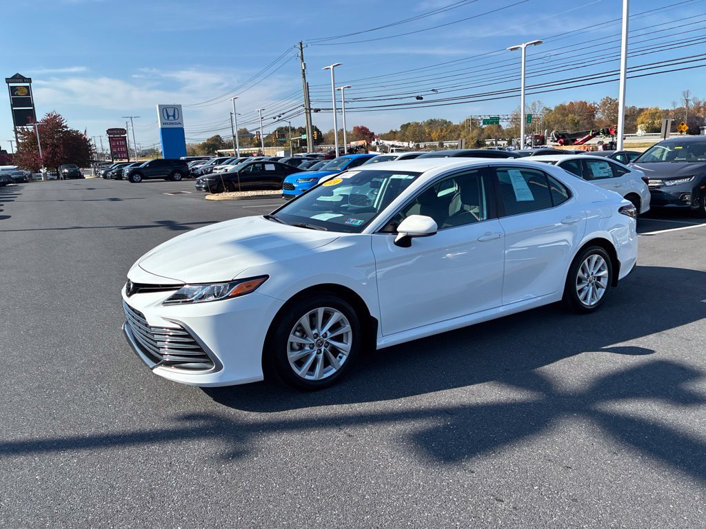 Used 2024 Toyota Camry LE FWD image 15