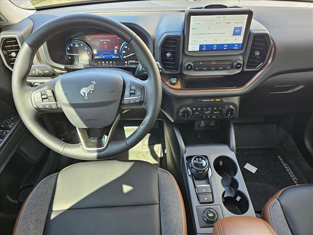 Used 2024 Ford Bronco Sport Outer Banks w/ Tech Package AWD/4WD image 19