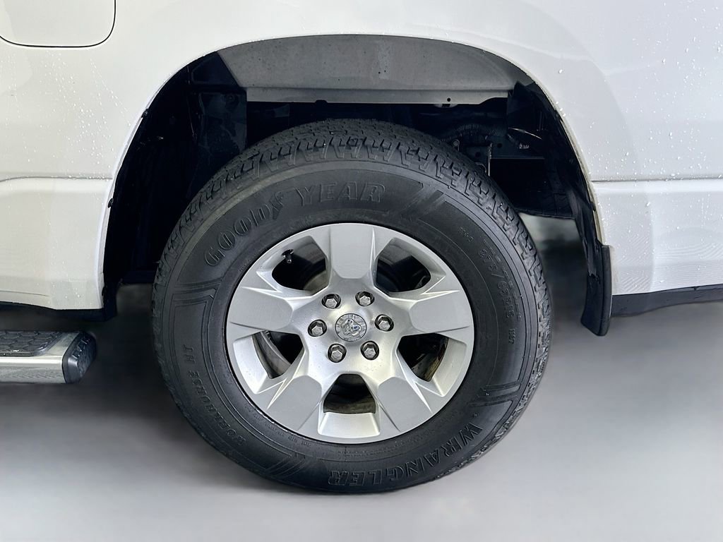 Used 2019 RAM 1500 Big Horn image 30