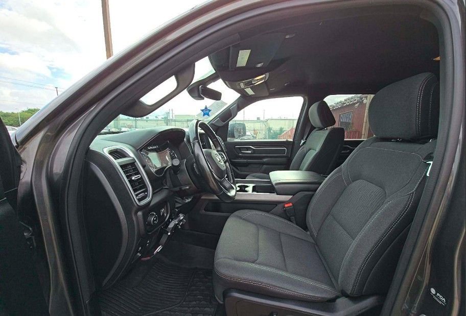 Used 2021 RAM 1500 Big Horn AWD/4WD image 3