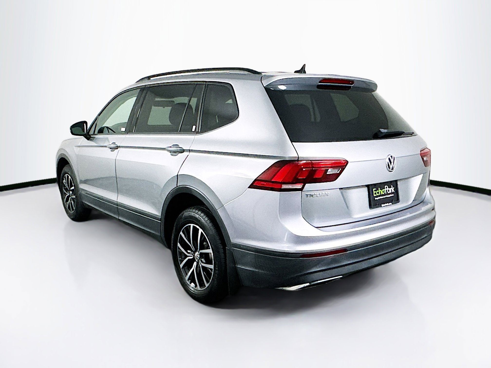 Used 2021 Volkswagen Tiguan S FWD image 5