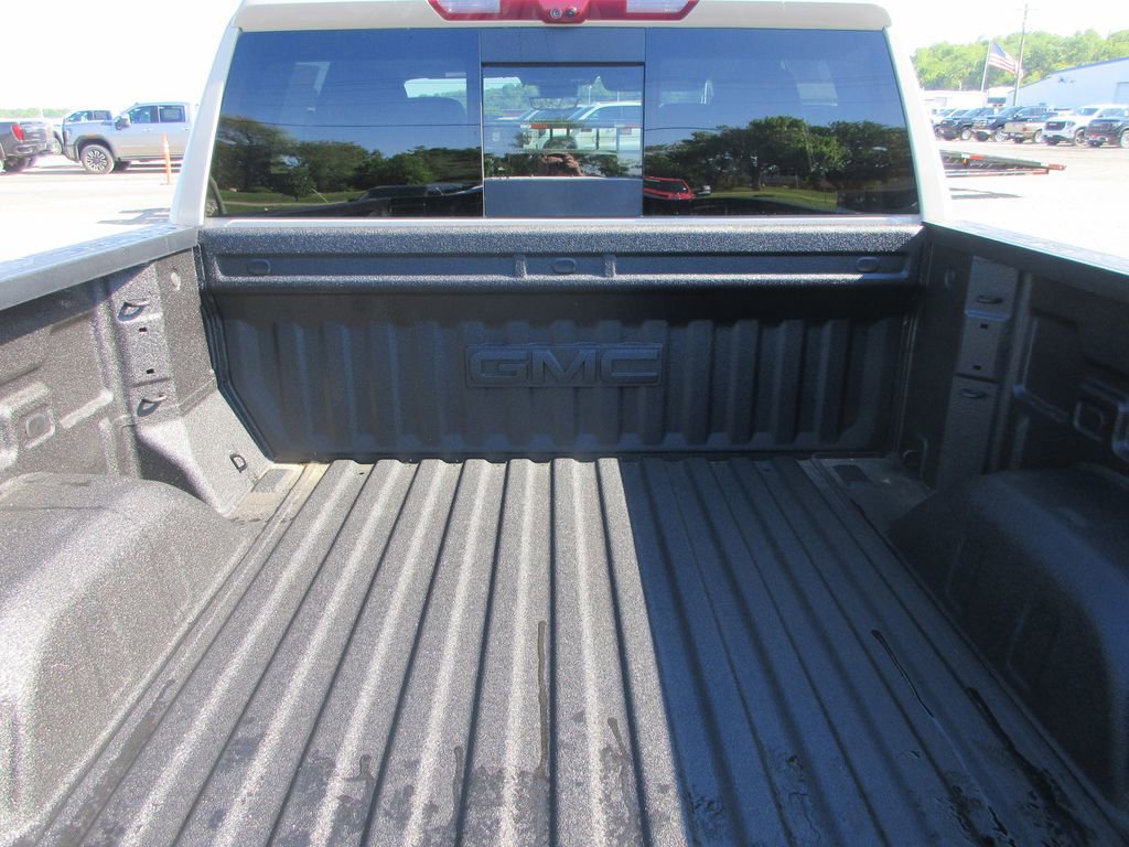 New 2026 GMC Sierra 1500 AT4 w/ AT4 Premium Package AWD/4WD image 7