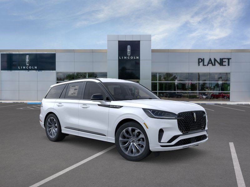 New 2026 Lincoln Aviator 2WD w/ Jet Appearance Package image 7