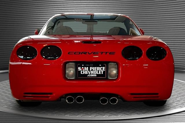 Used 2001 Chevrolet Corvette Coupe w/ Preferred Equipment Group2 RWD image 3
