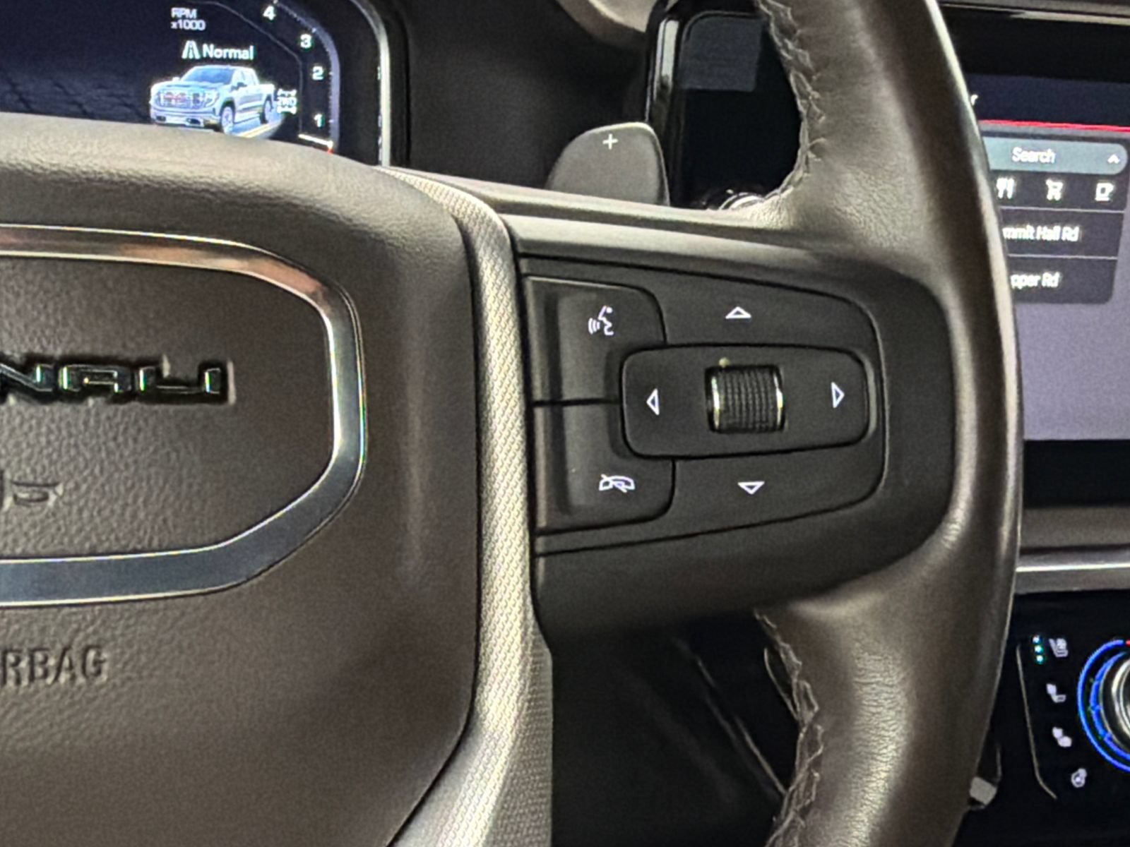 Used 2023 GMC Sierra 1500 Denali w/ Technology Package AWD/4WD image 24